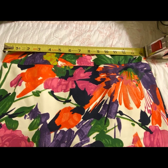 Excellent condition 💕 J Crew floral skirt Sz0 - Picture 7 of 8